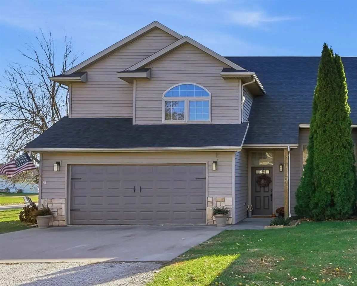 707 E 13th St, Washington, IA 52353 - #1