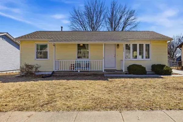 1805 Gleason Ave, Iowa City, IA 52240