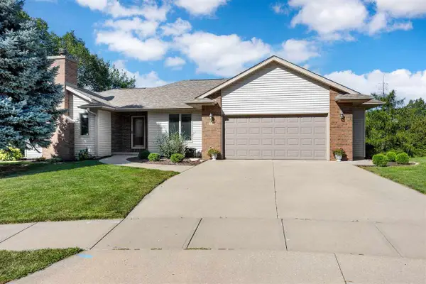 74 Galway Circle, Iowa City, IA 52246