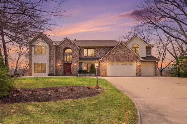 3655 Forest Gate Dr NE, Iowa City, IA 52240