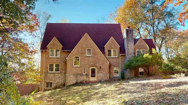 1675 Ridge Rd, Iowa City, IA 52245