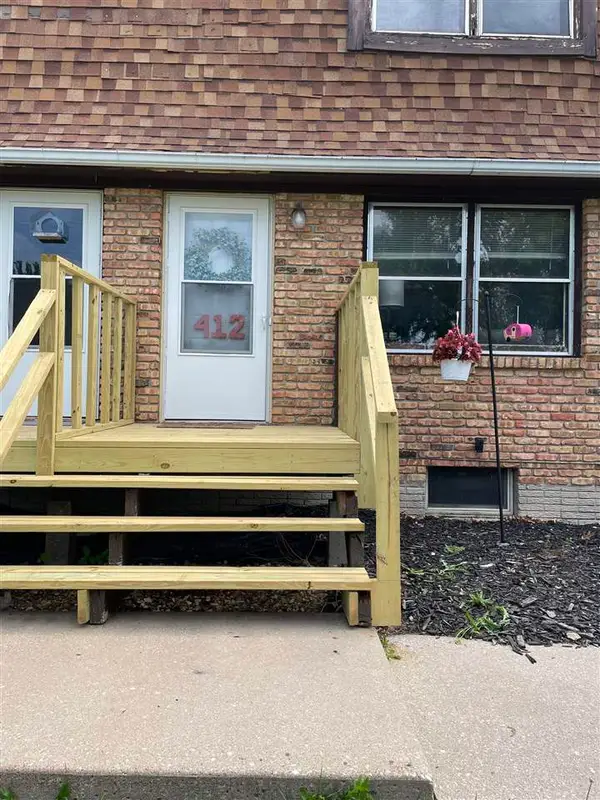 412 Westgate St, Iowa City, IA 52246