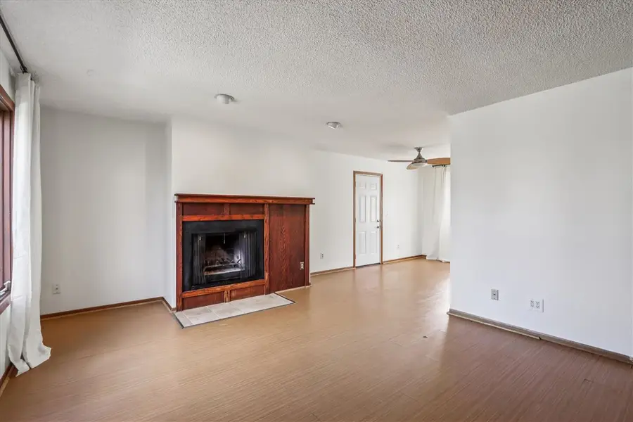 1726 12th ave, Coralville, IA 52241 - #3