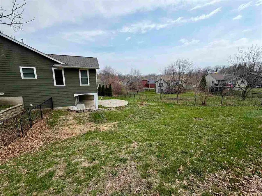 1198 9Th St, Coralville, IA 52241 - #2