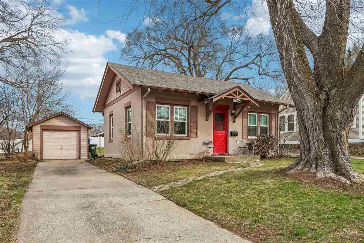 1724 Morningside Dr, Iowa City, IA 52245 - #1