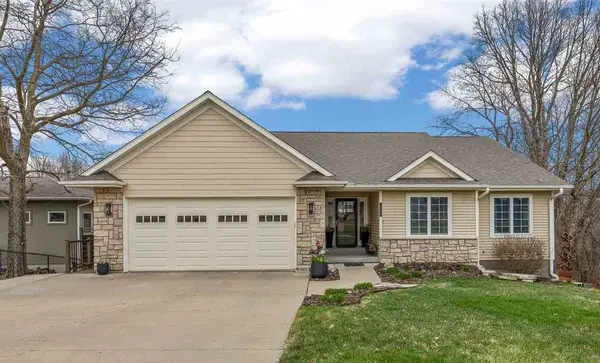 359 Sierra Trce, Coralville, IA 52241