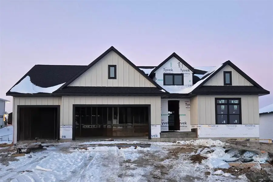 612 Rock Ridge Rd, Tiffin, IA 52340 - #2