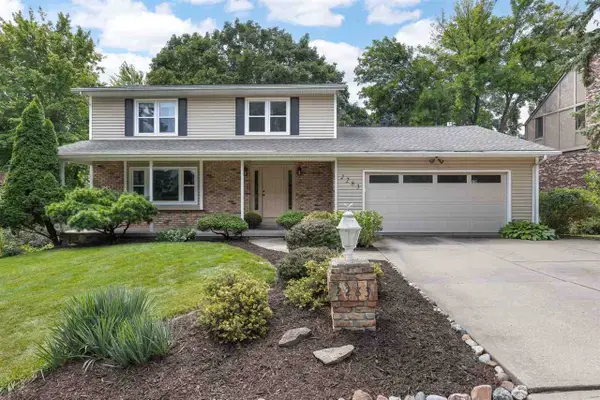 2283 Cae Dr, Iowa City, IA 52246