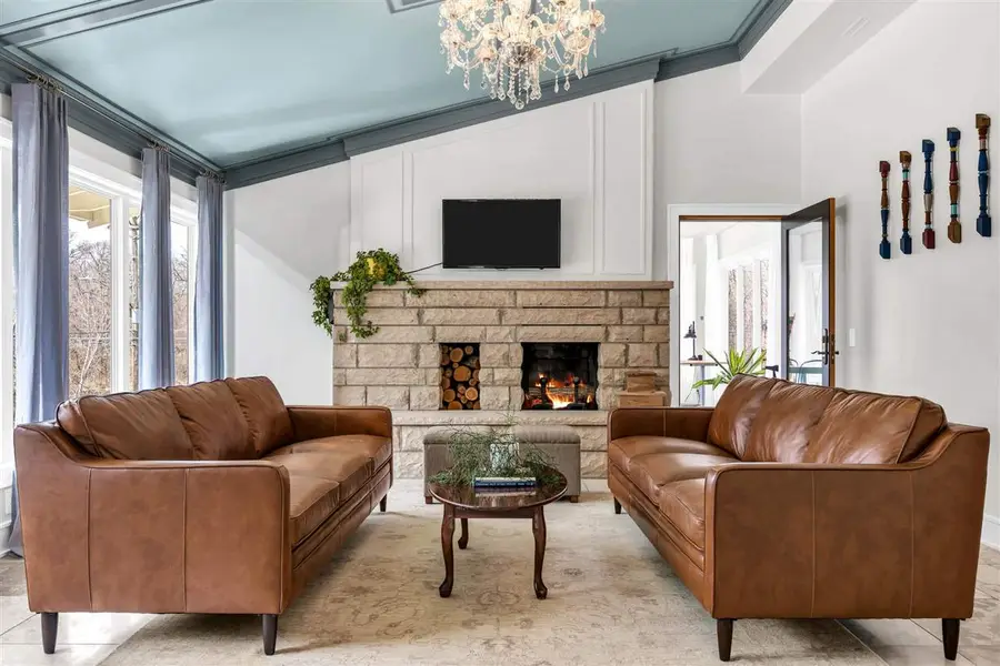 1030 River St, Iowa City, IA 52246 - #2