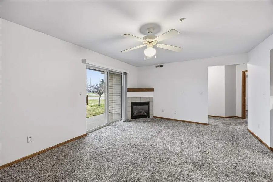 1010 240th St NE, North Liberty, IA 52317 - #3