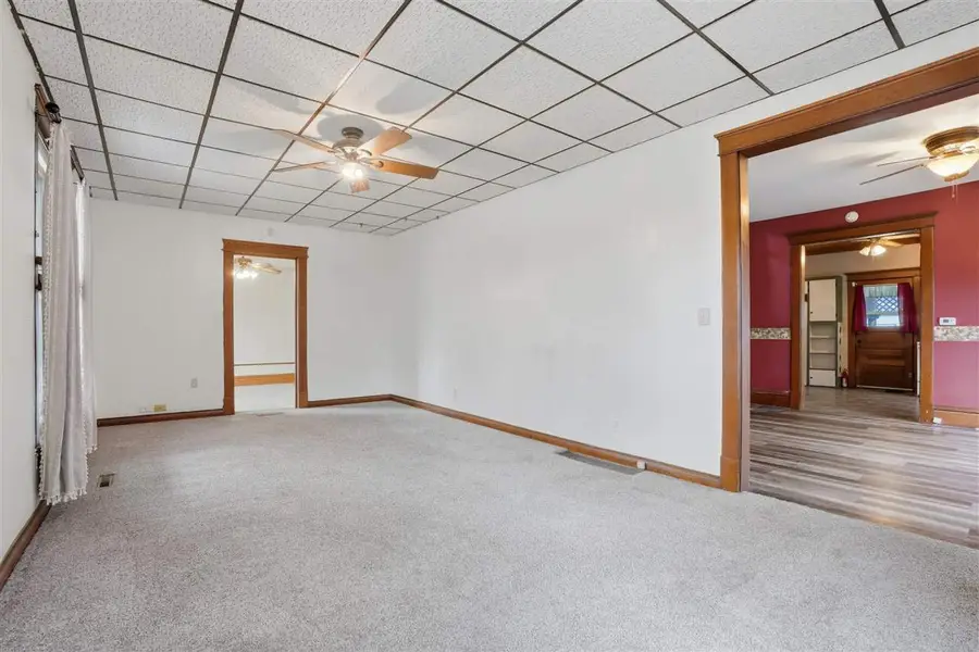 730 S Iowa Ave, Washington, IA 52353 - #2