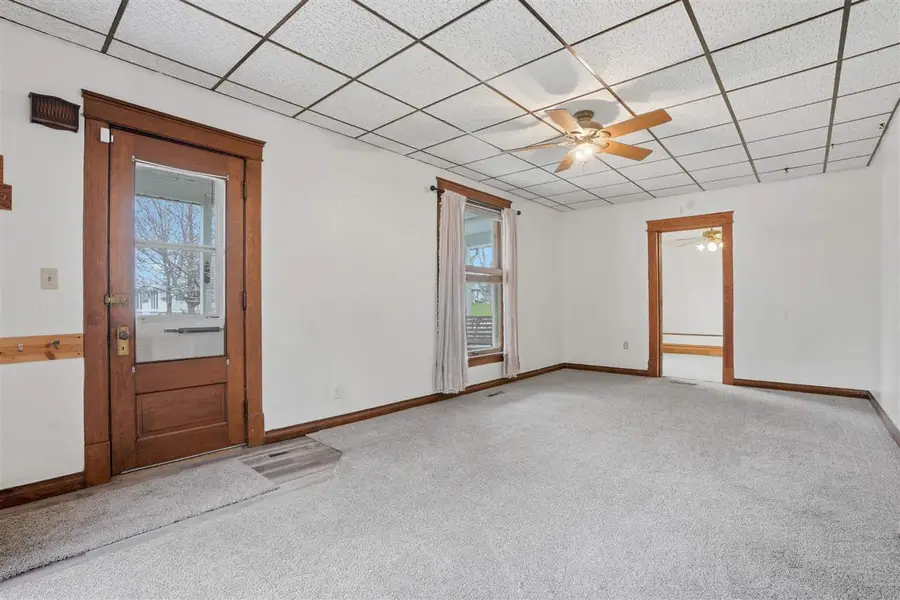 730 S Iowa Ave, Washington, IA 52353 - #3