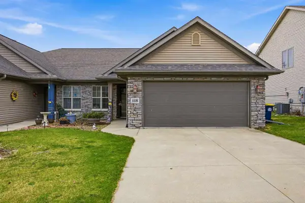 118 Bailey Park Rd, Williamsburg, IA 52361