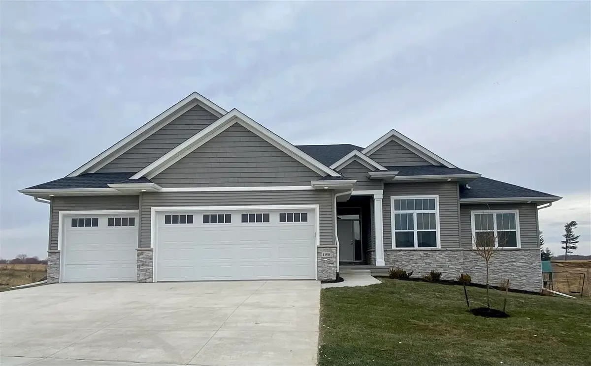 60 S Seven Oaks Rd, North Liberty, IA 52317 - #1