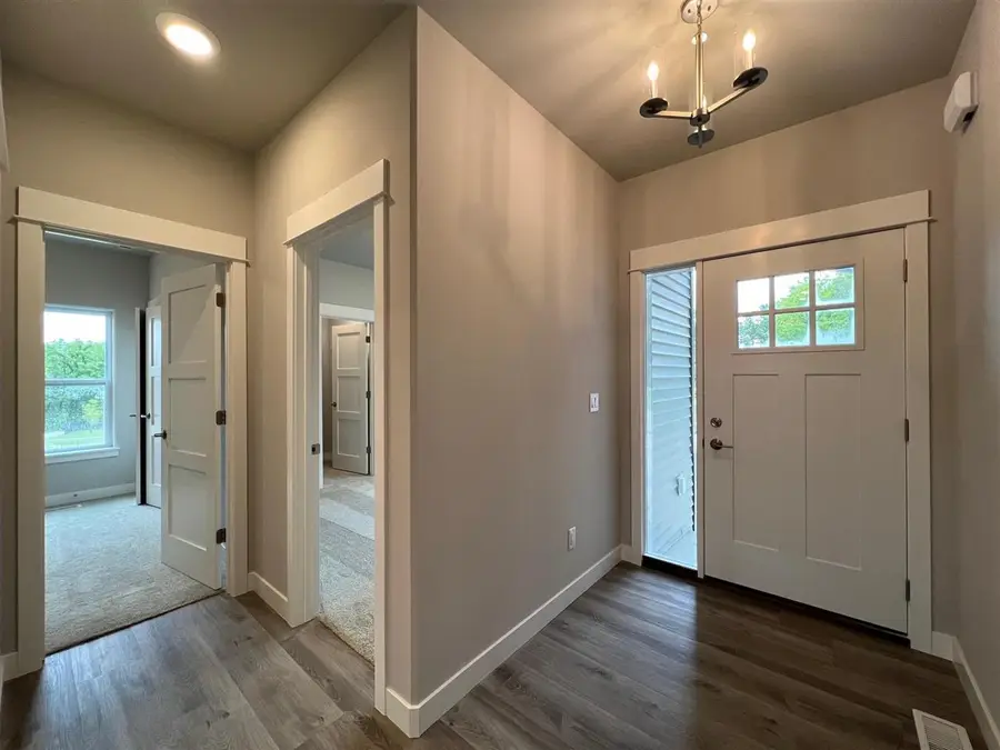 845 Berkshire Ln, North Liberty, IA 52317 - #2