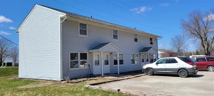 695 W Pine St, Marengo, IA 52301 - #3