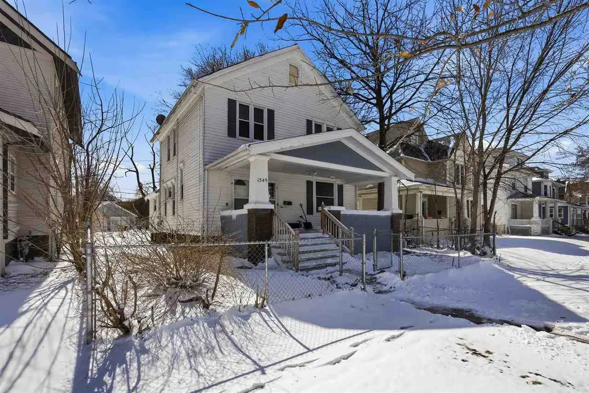 1545 Washington Ave SE, Cedar Rapids, IA 52403 - #1