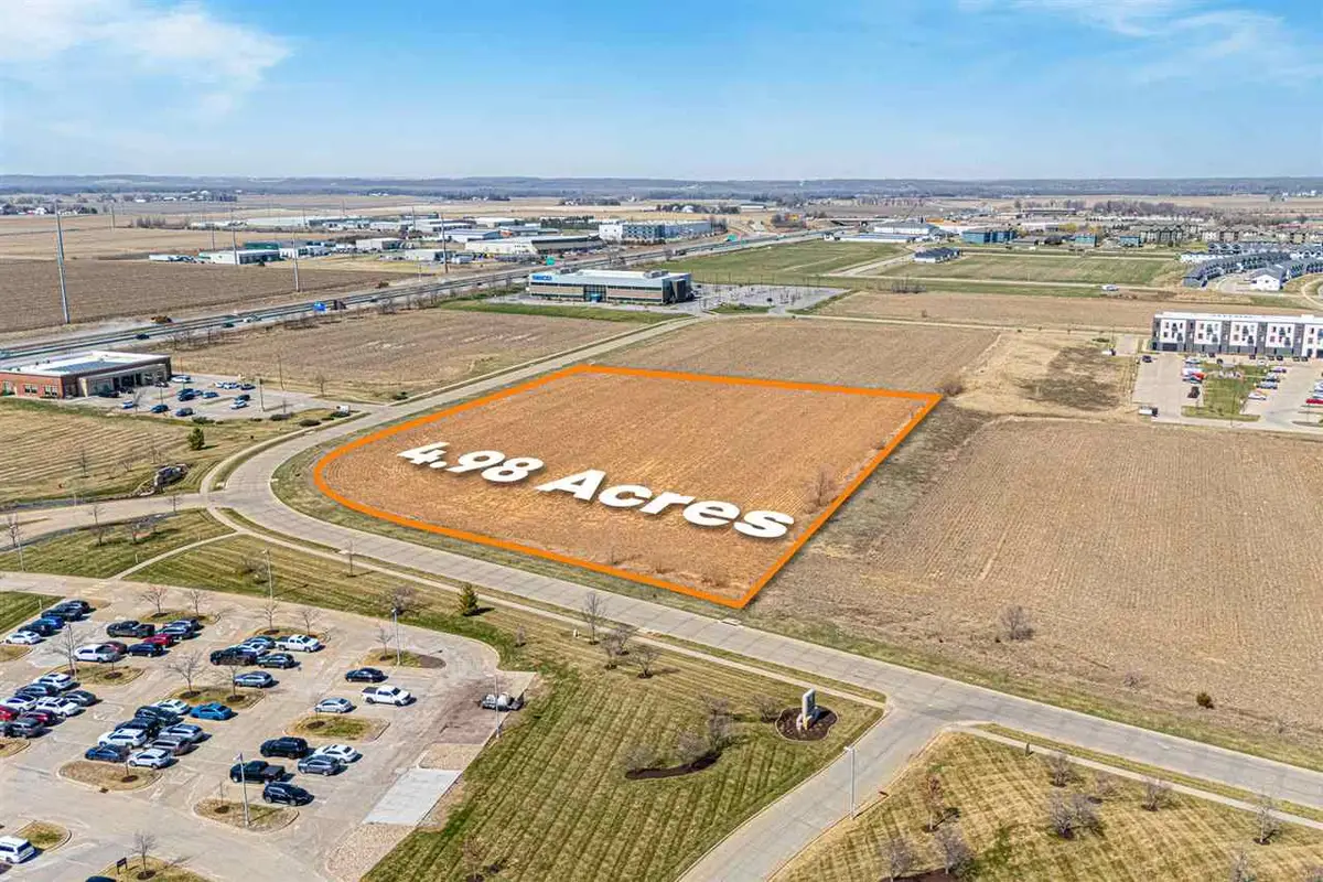 2350 Landon Rd, North Liberty, IA 52317 - #1