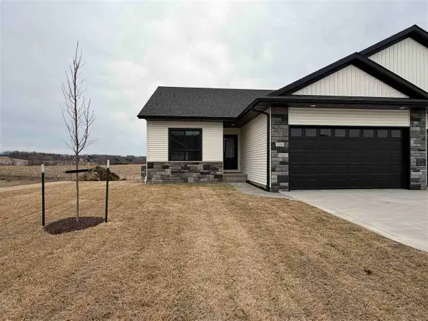 100 Kinsey St, North Liberty, IA 52317