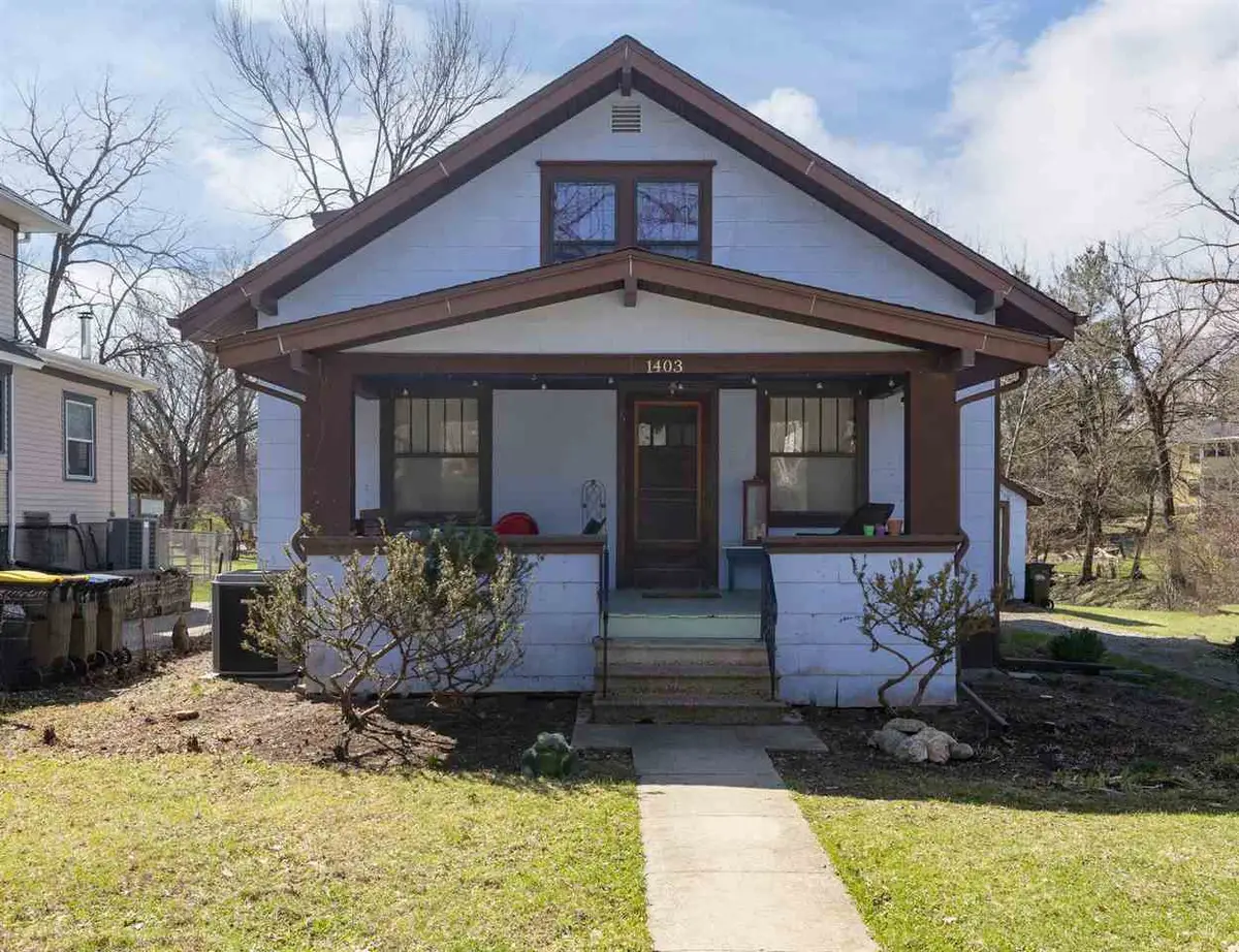 1403 E College St, Iowa City, IA 52245 - #1