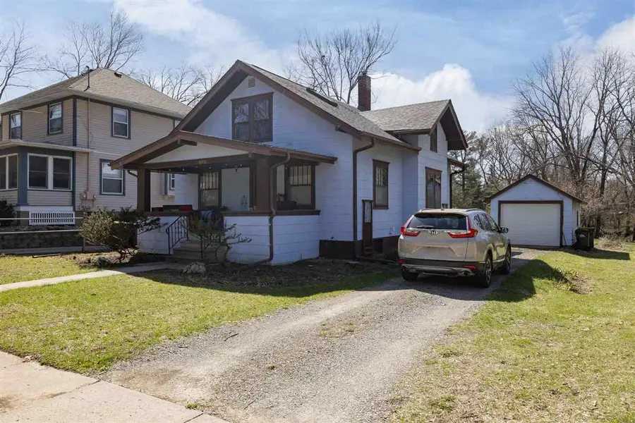 1403 E College St, Iowa City, IA 52245 - #2