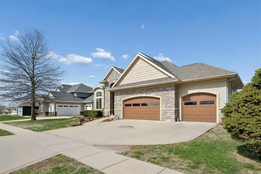 604 Majestic Oak Ridge, Solon, IA 52333 - #3