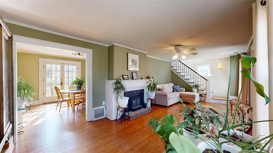 708 Rundell St, Iowa City, IA 52240 - #3