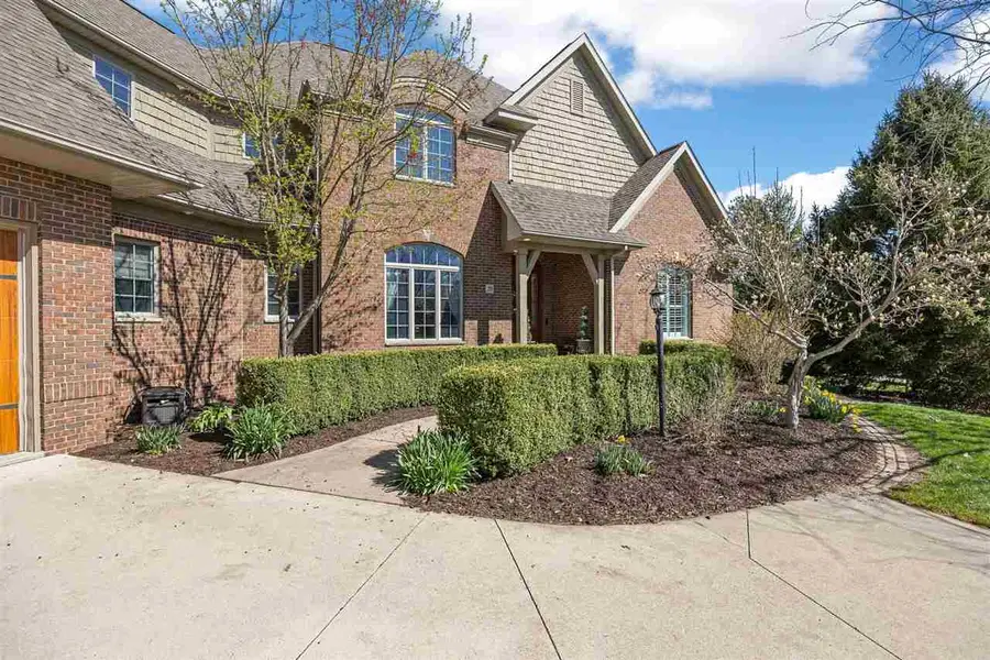 20 Cherry Ln NE, Iowa City, IA 52240 - #2