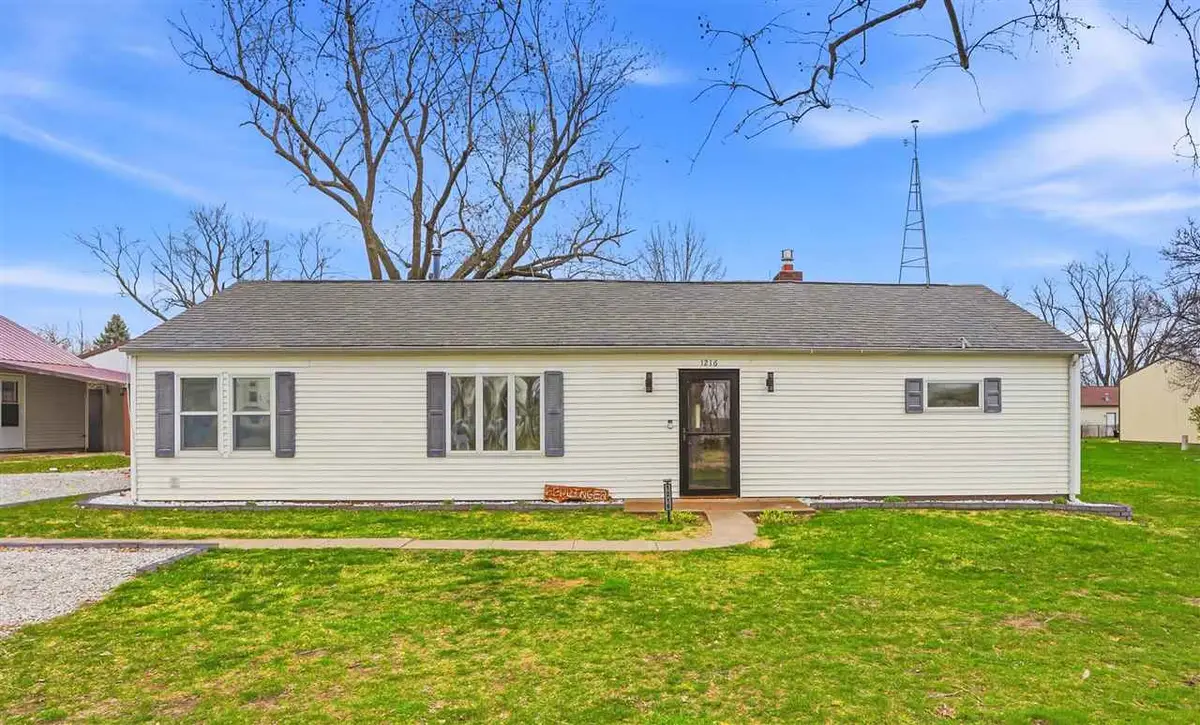 1216 7th Ave, Wellman, IA 52356 - #1