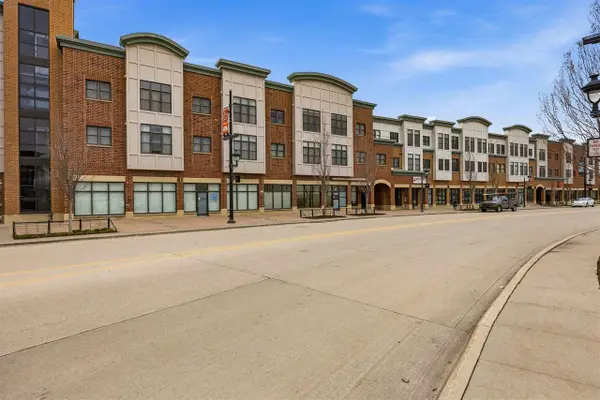 847 Quarry Rd, Coralville, IA 52241