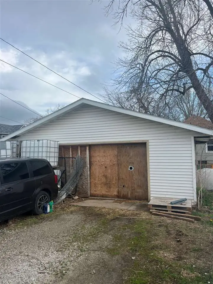 1021 E Main, Washington, IA 52353 - #2