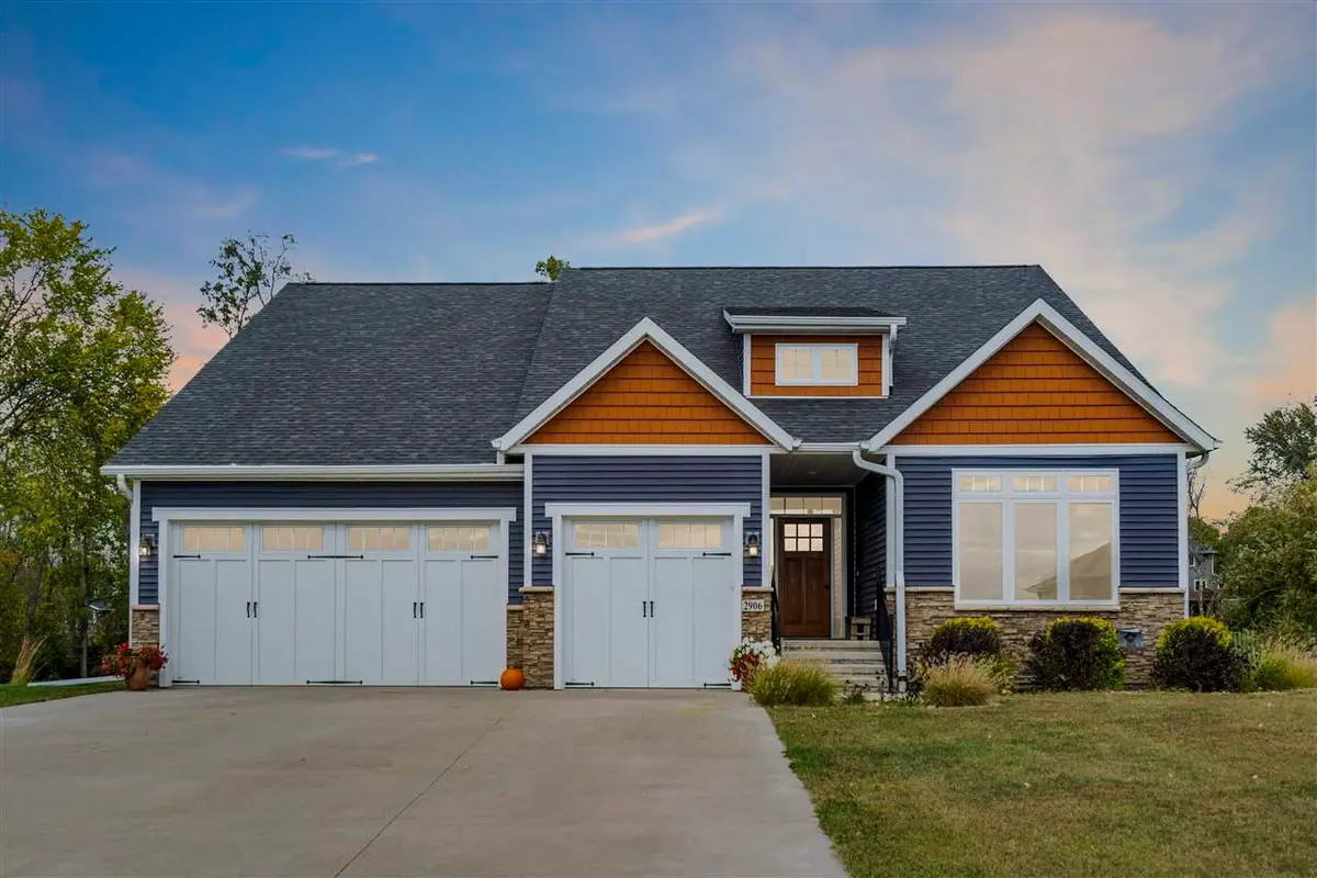 2906 Sydney Ct NE, Swisher, IA 52338 - #1