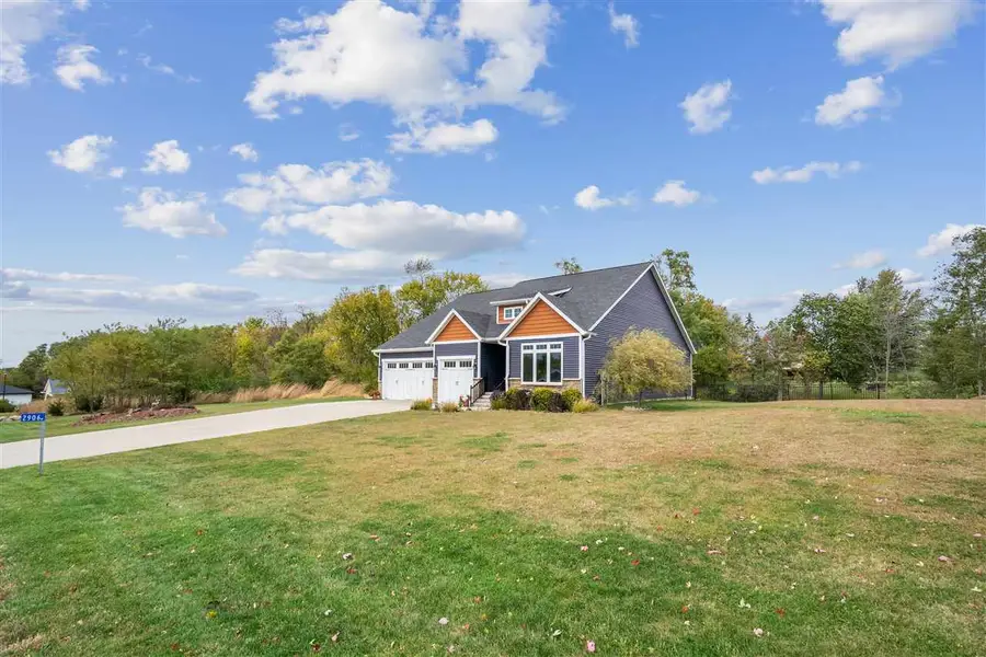 2906 Sydney Ct NE, Swisher, IA 52338 - #3