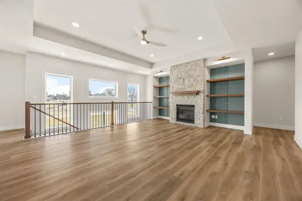 980 17th Ave SW, Mt Vernon, IA 52314