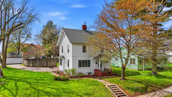 505 N 2nd Ave, Washington, IA 52353