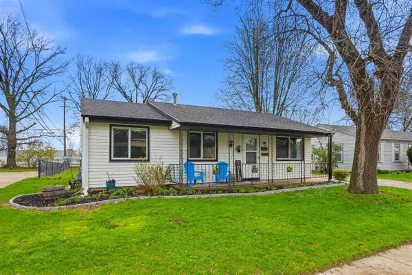 2220 Hollywood Blvd, Iowa City, IA 52240