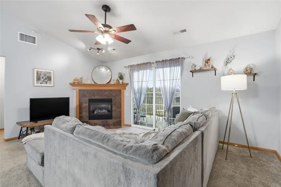 900 Rachael St, North Liberty, IA 52317 - #2