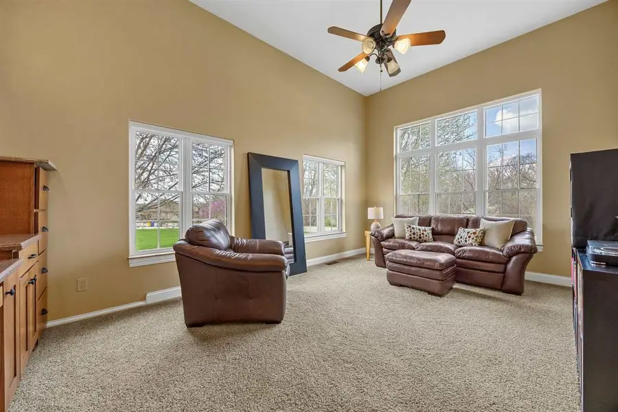 3991 NE Roberts Ridge, Iowa City, IA 52240 - #2