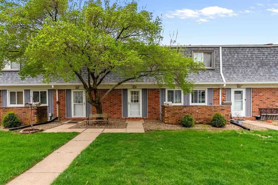 439 Peterson St., Iowa City, IA 52245 - #3