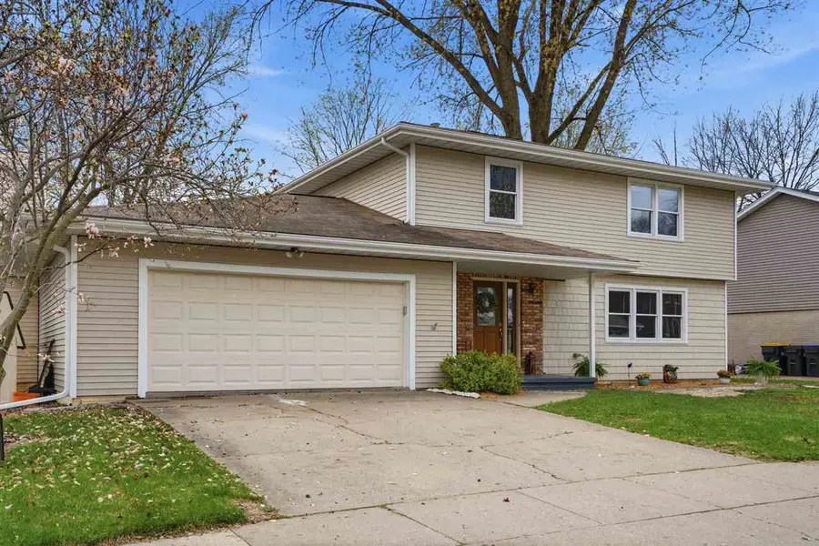 23 Penfro Dr, Iowa City, IA 52246 - #2