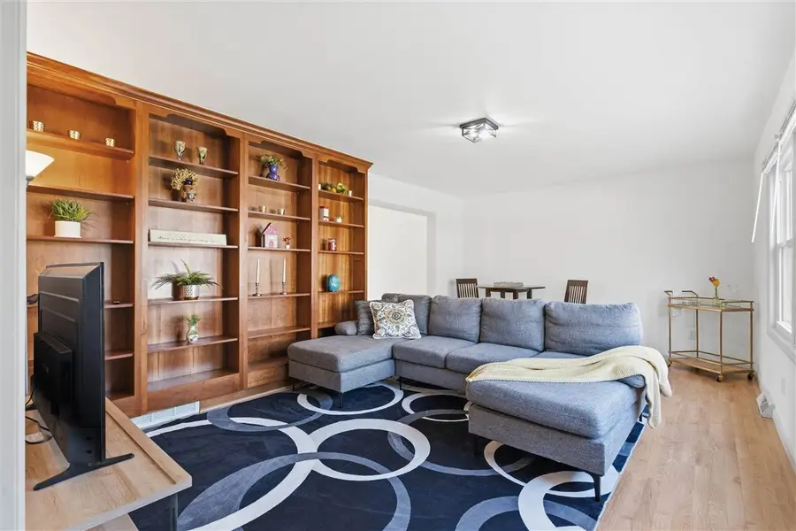 23 Penfro Dr, Iowa City, IA 52246 - #3