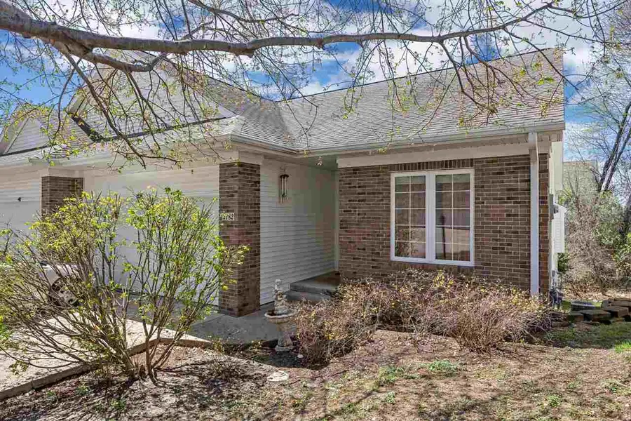 2182 Port Talbot Pl, Coralville, IA 52241 - #3