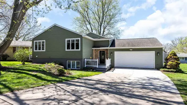 29 Dunuggan Ct, Iowa City, IA 52240