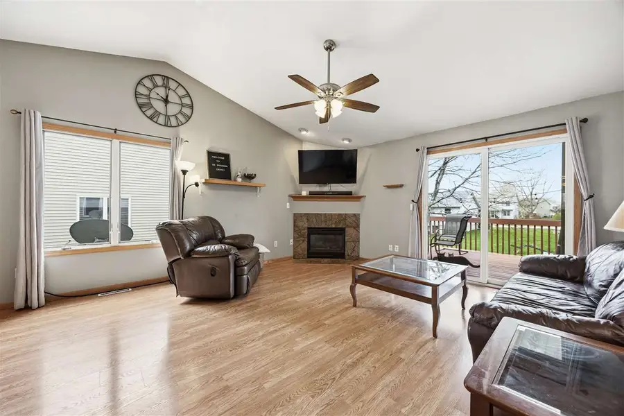 40 Shannon Dr, North Liberty, IA 52317 - #3