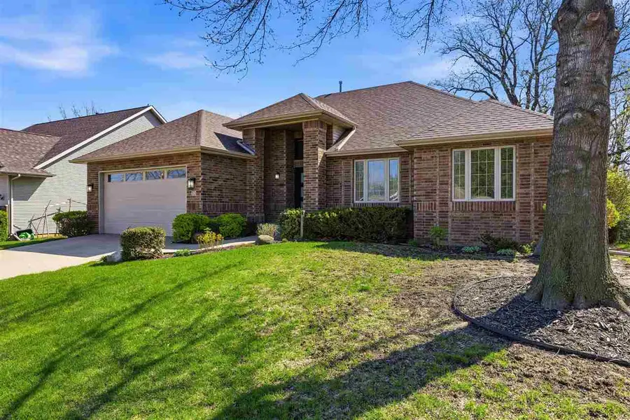 32 Donegal Pl, Iowa City, IA 52246 - #2