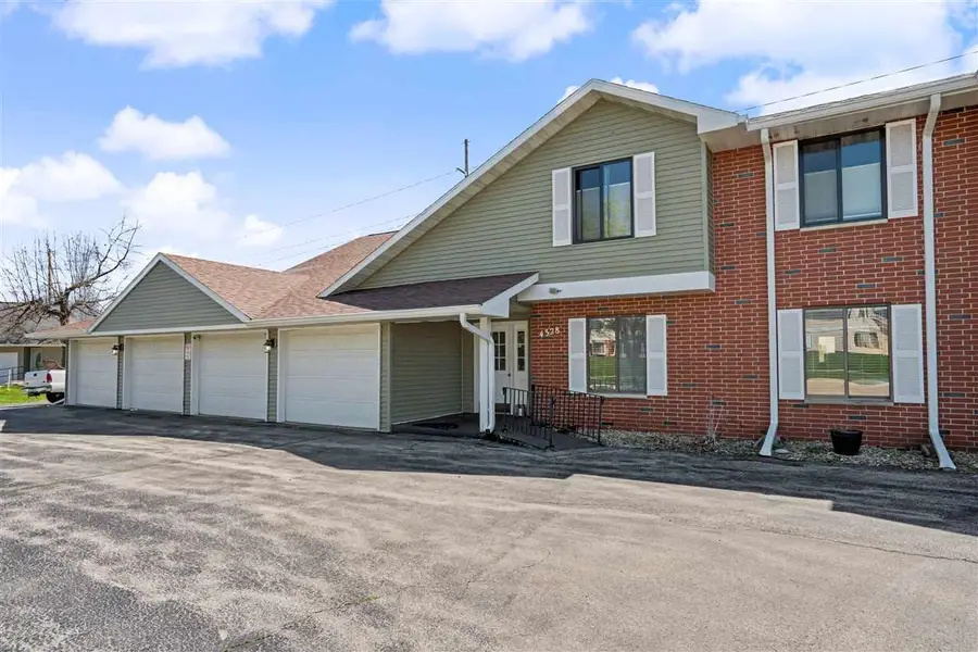 4328 Maureen Ct SE, Cedar Rapids, IA 52403 - #2