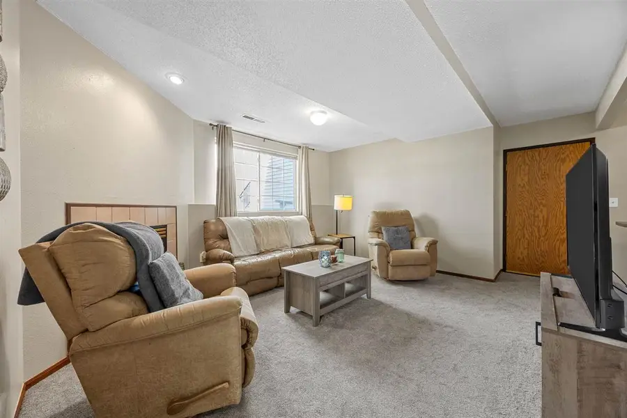 170 Elm Ridge Dr., North Liberty, IA 52317 - #3