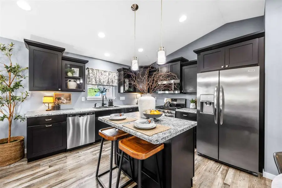 601 Gentry LN, Tiffin, IA 52340 - #2