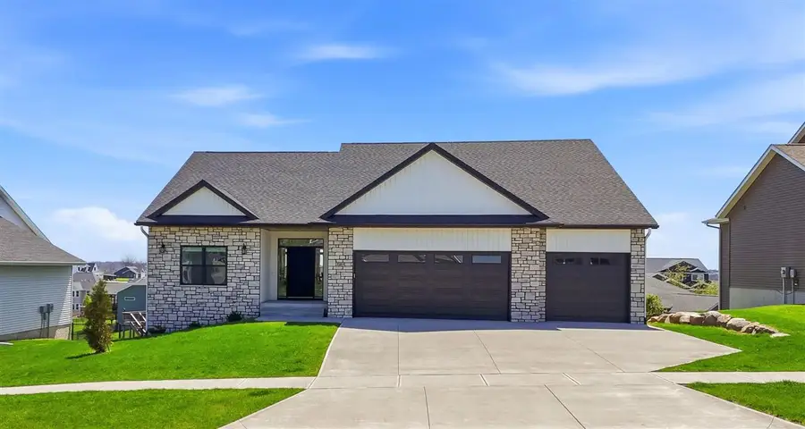 505 Dogwood Lane, Tiffin, IA 52340 - #2