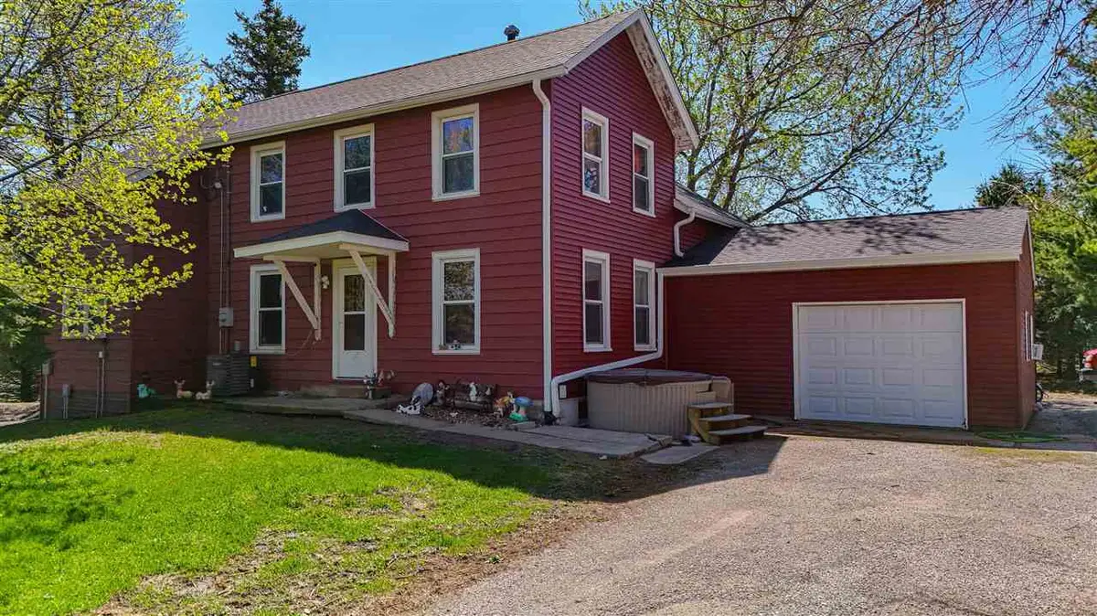 5419 420th Street SE, Iowa City, IA 52245 - #1